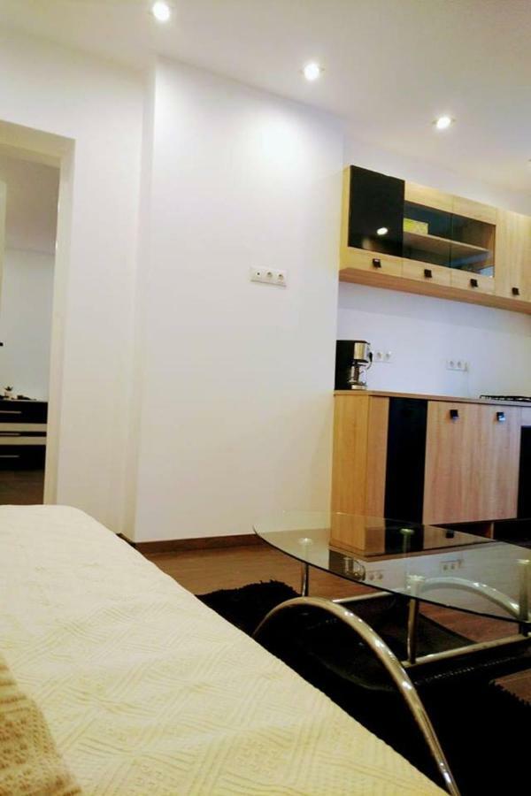 Luxury Accommodation Republicii Брашов Экстерьер фото